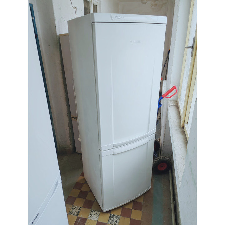 Používaná Chladnička Electrolux 175cm