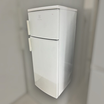 Kompaktná kombinovaná chladnička Electrolux EJ2300AOW (228 l, 140 cm) - Nitra